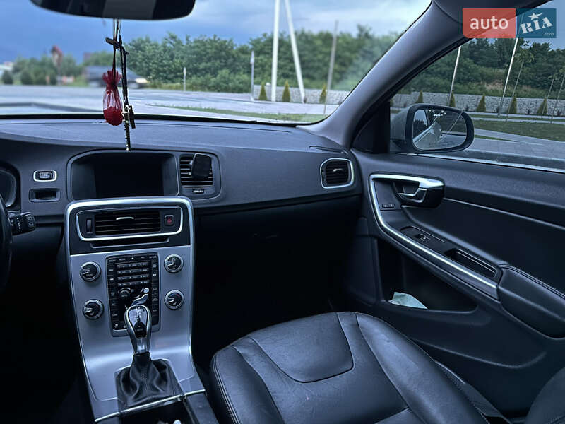 Універсал Volvo V60 2016 в Мостиській