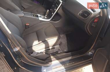 Универсал Volvo V60 2011 в 