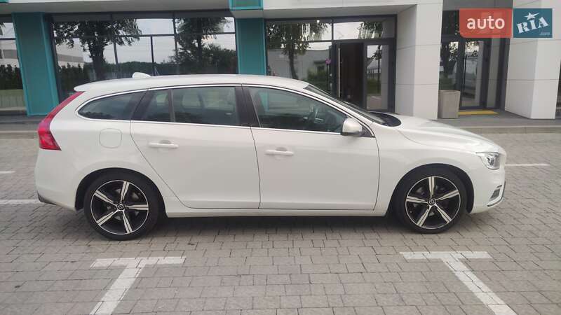 Универсал Volvo V60 2018 в Львове