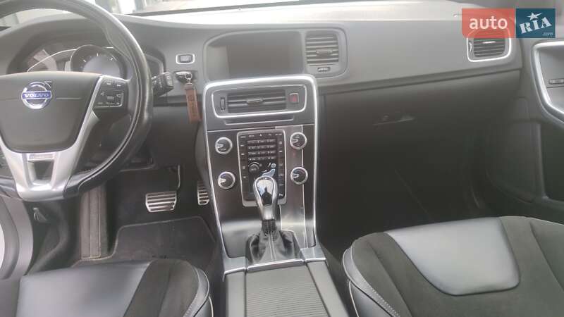 Универсал Volvo V60 2018 в Львове