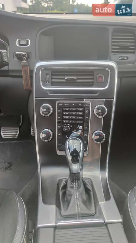 Универсал Volvo V60 2018 в Львове