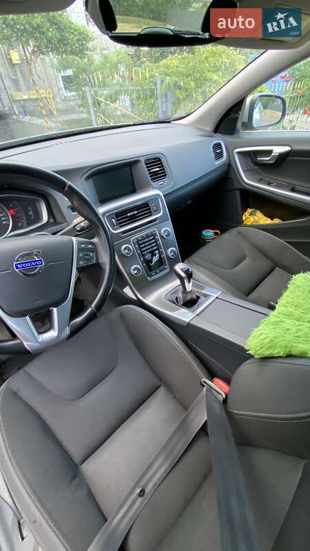 Універсал Volvo V60 2014 в Первомайську