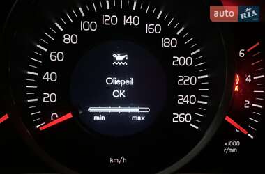 Универсал Volvo V60 2014 в 