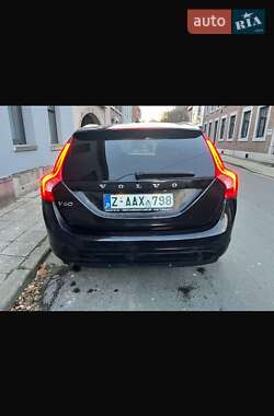Универсал Volvo V60 2014 в 