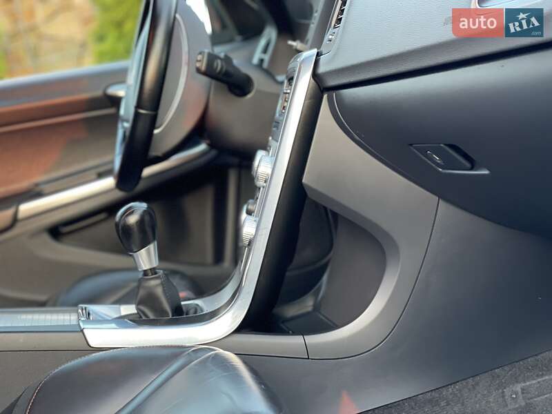 Универсал Volvo V60 2014 в Звягеле