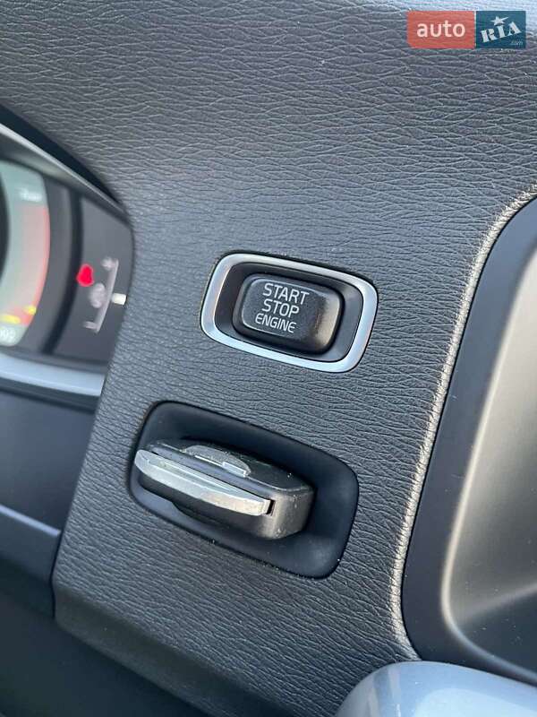Универсал Volvo V60 2014 в Звягеле