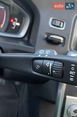 Универсал Volvo V60 2014 в 