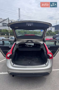 Универсал Volvo V60 2012 в 