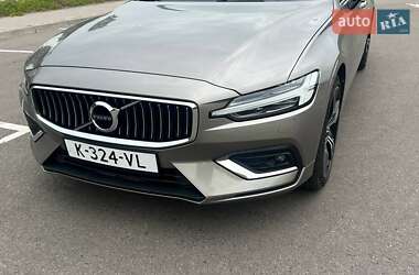 Універсал Volvo V60 2021 в Дубні