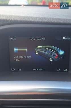 Универсал Volvo V60 2014 в 