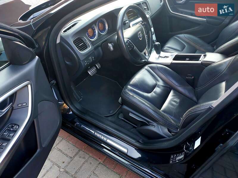 Универсал Volvo V60 2012 в Бродах