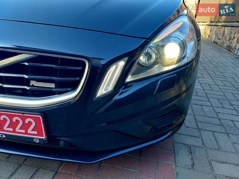 Универсал Volvo V60 2012 в Бродах
