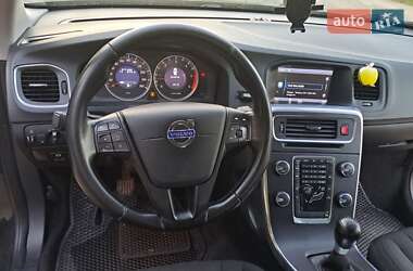 Универсал Volvo V60 2011 в 