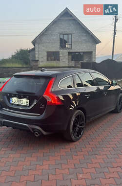 Универсал Volvo V60 2014 в 