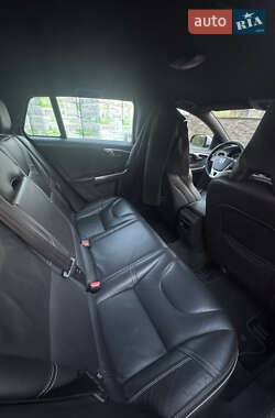 Универсал Volvo V60 2014 в 