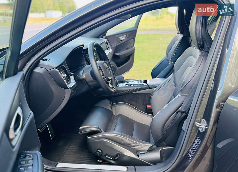 Универсал Volvo V60 2022 в Лохвице