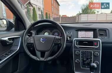 Универсал Volvo V60 2012 в 