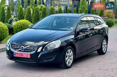 Универсал Volvo V60 2012 в 