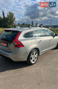 Универсал Volvo V60 2012 в 