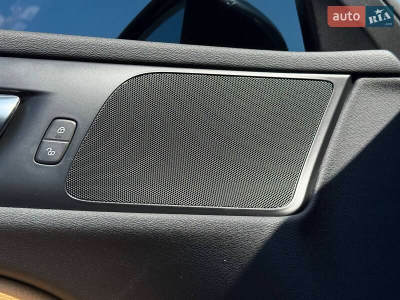 Універсал Volvo V60 2019 в Рівному фото 21 Універсал Volvo V60 2019 в Рівному