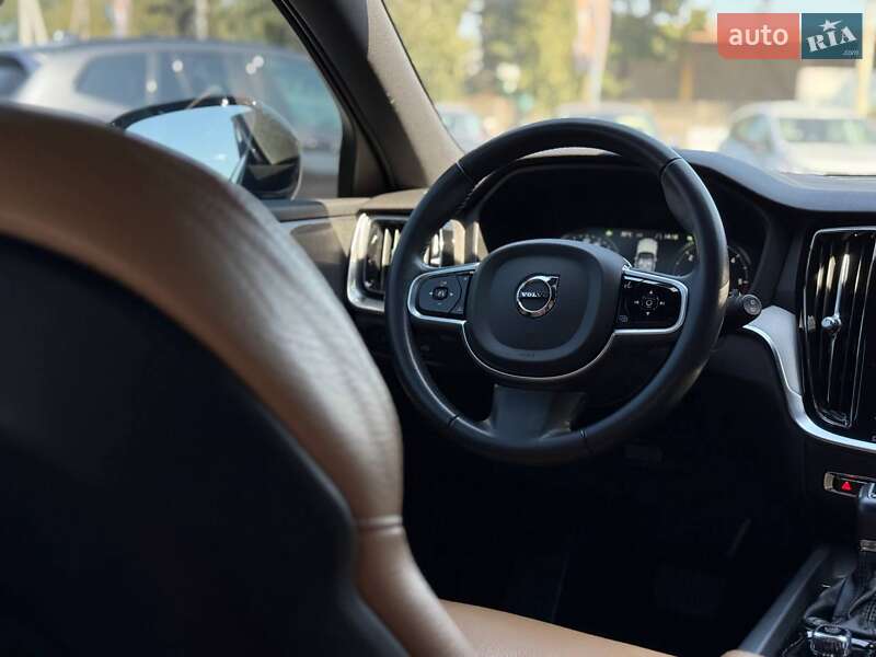 Універсал Volvo V60 2019 в Рівному фото 56 Універсал Volvo V60 2019 в Рівному