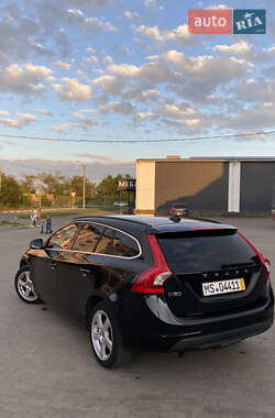 Универсал Volvo V60 2011 в 
