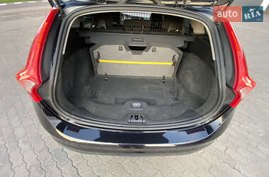 Универсал Volvo V60 2011 в 