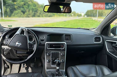 Универсал Volvo V60 2012 в 