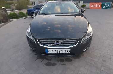 Универсал Volvo V60 2013 в 