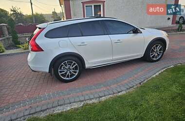 Универсал Volvo V60 2016 в 