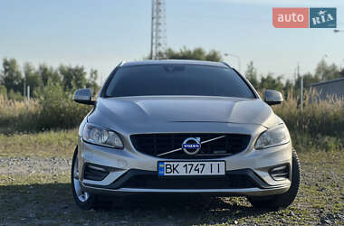 Универсал Volvo V60 2016 в 