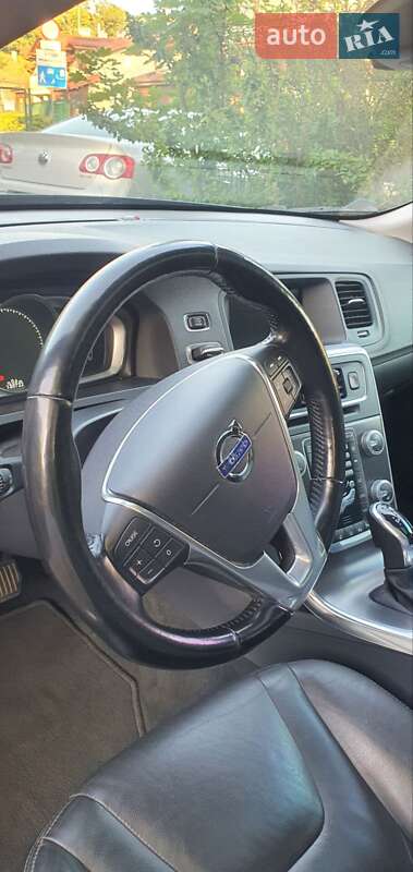 Универсал Volvo V60 2016 в Ирпене фото 10 Универсал Volvo V60 2016 в Ирпене