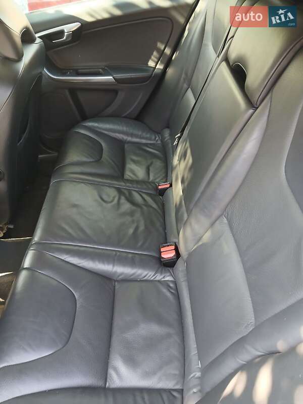 Универсал Volvo V60 2011 в Львове фото 23 Универсал Volvo V60 2011 в Львове