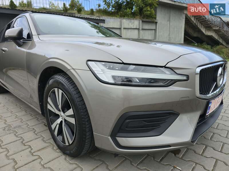 Универсал Volvo V60 2019 в Дрогобыче