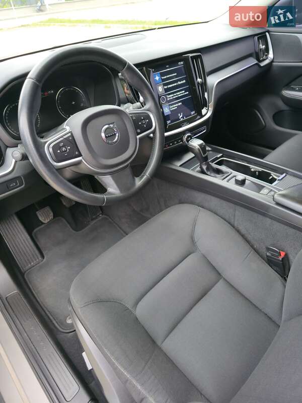 Универсал Volvo V60 2019 в Дрогобыче