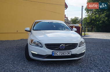 Универсал Volvo V60 2015 в 
