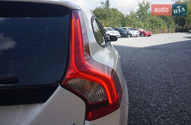 Универсал Volvo V60 2015 в 