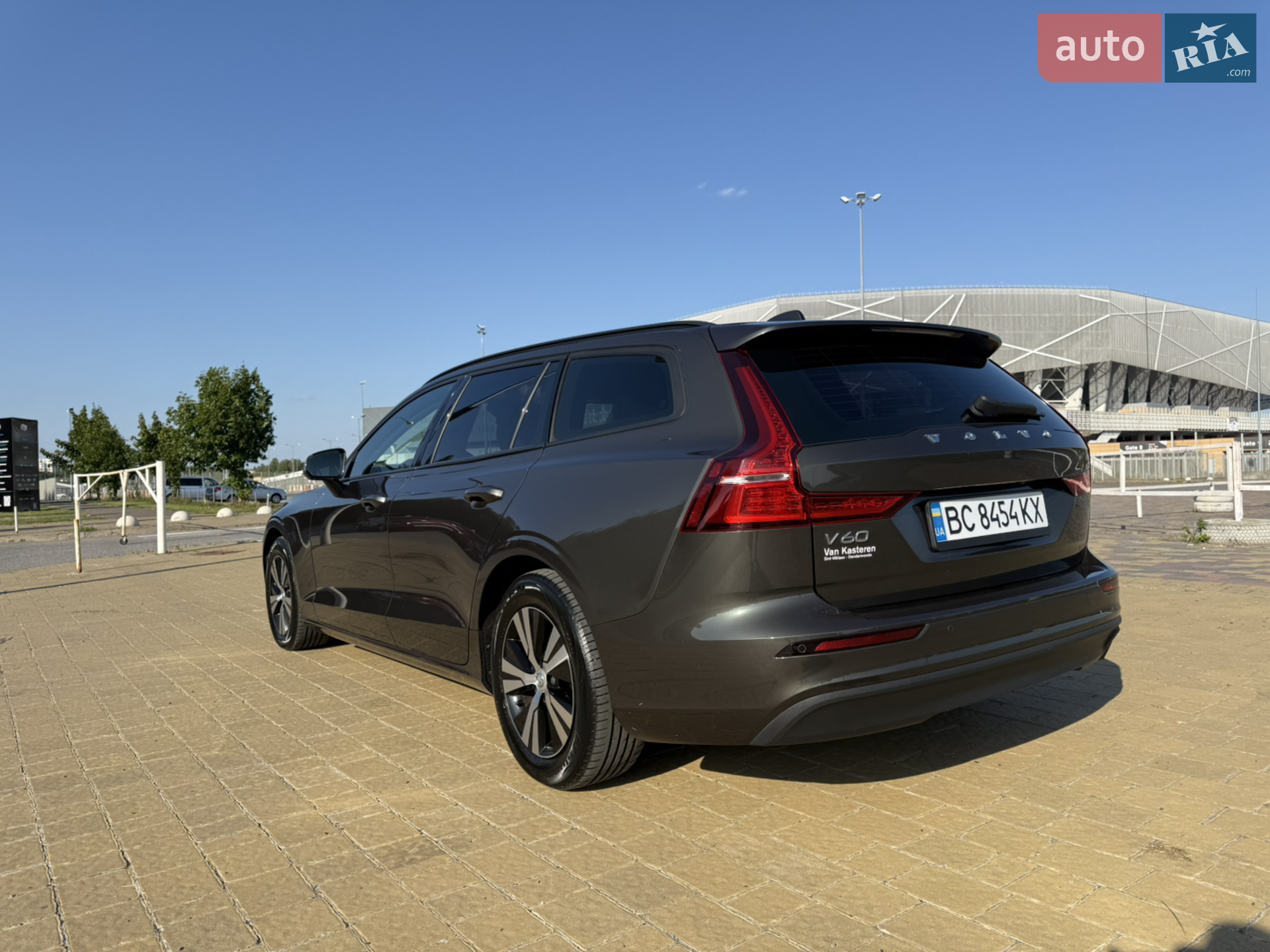 2019 Volvo V60 - мініатюра 14