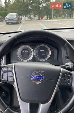 Универсал Volvo V60 2012 в 