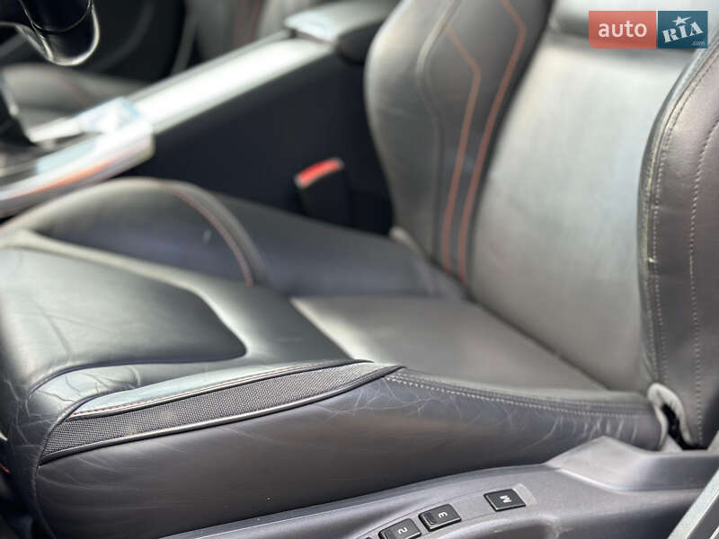 Універсал Volvo V60 2015 в Рівному