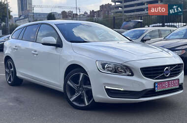Универсал Volvo V60 2016 в 