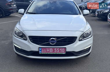 Универсал Volvo V60 2016 в 