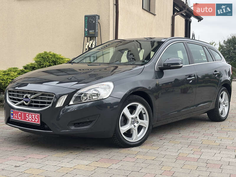 Універсал Volvo V60 2013 в 