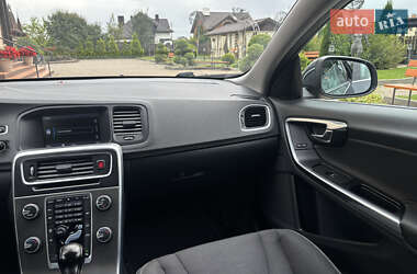 Універсал Volvo V60 2013 в 