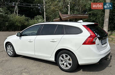 Універсал Volvo V60 2011 в Чернівцях