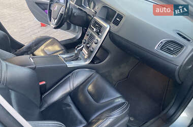 Універсал Volvo V60 2013 в 