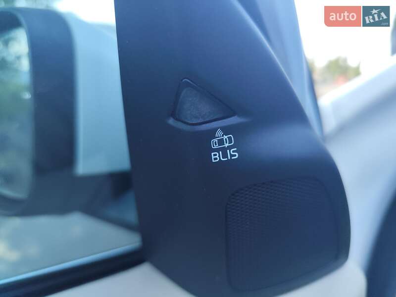 Универсал Volvo V60 2014 в Киеве фото 28 Универсал Volvo V60 2014 в Киеве