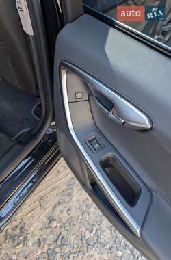 Универсал Volvo V60 2012 в 