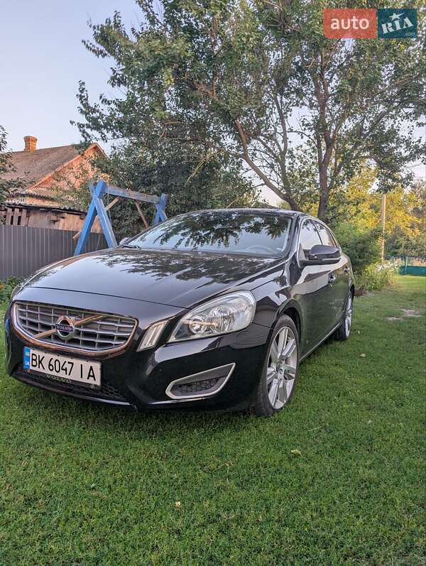 Volvo V60 2012