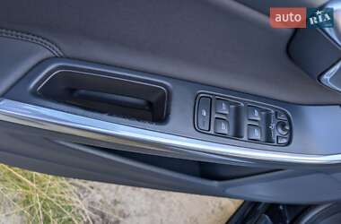Универсал Volvo V60 2012 в 